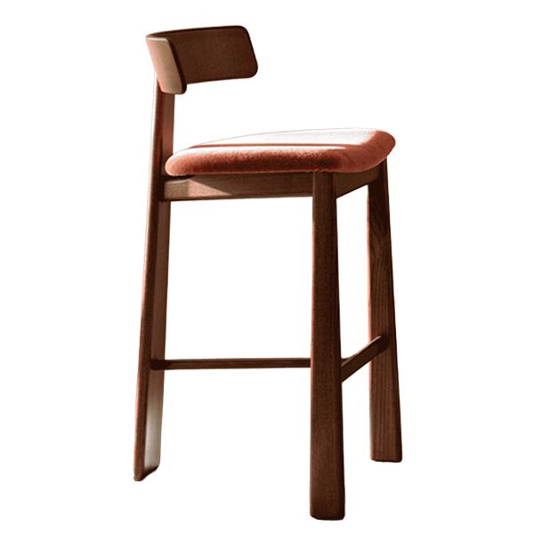 Taburete de tres patas en madera para hostelería Taburete de tres patas en madera para hostelería