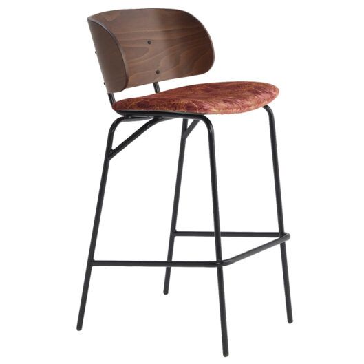 Taburete tapizado Julieta con respaldo en madera envolvente para hosteleria Magari Design