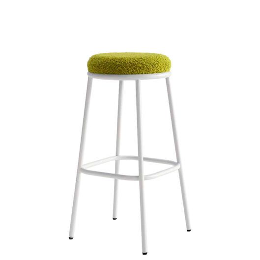 Taburete metalico con asiento tapizado comodo para hosteleria Zobe