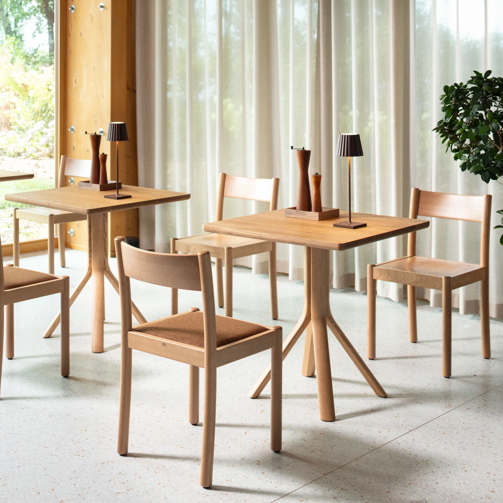 silla-madera-hosteleria-pama-si-restaurante